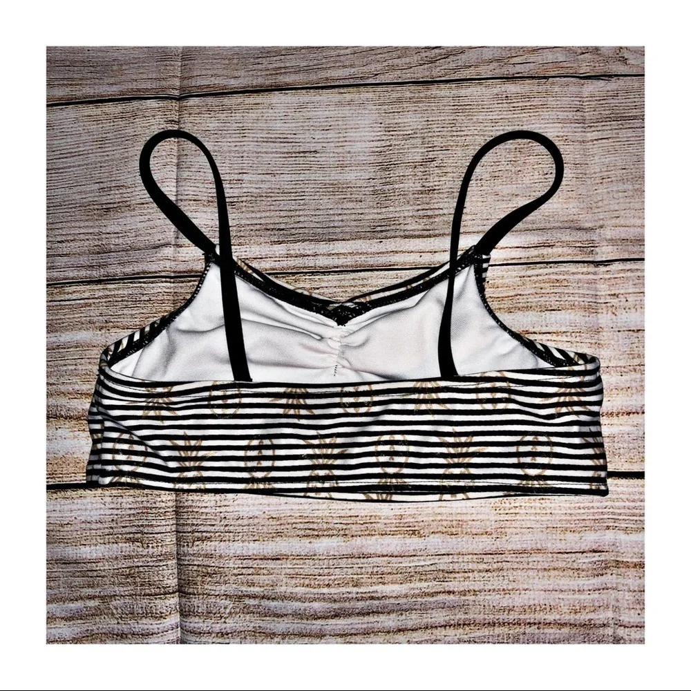 Cat and Jack Girls Training Bra Size 6/7 M Black and white stripes w/Pineapples